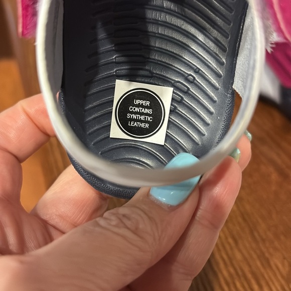 Nike toddler girl Sunray Protect 2 Sandals - Pink fuchsia
NWT and box size 9C - Picture 10 of 10